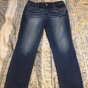 American Eagle Hi- Rise Jegging